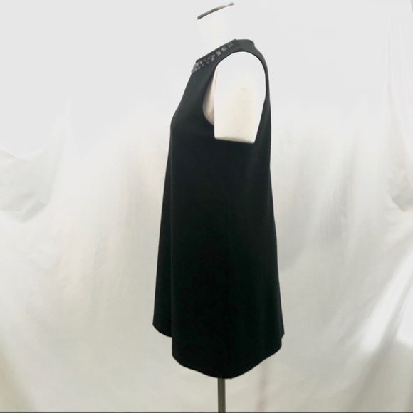Isaac Mizrahi Black Shift Dress Beaded neckline EUC Medium Lined A-Line - Picture 3 of 10